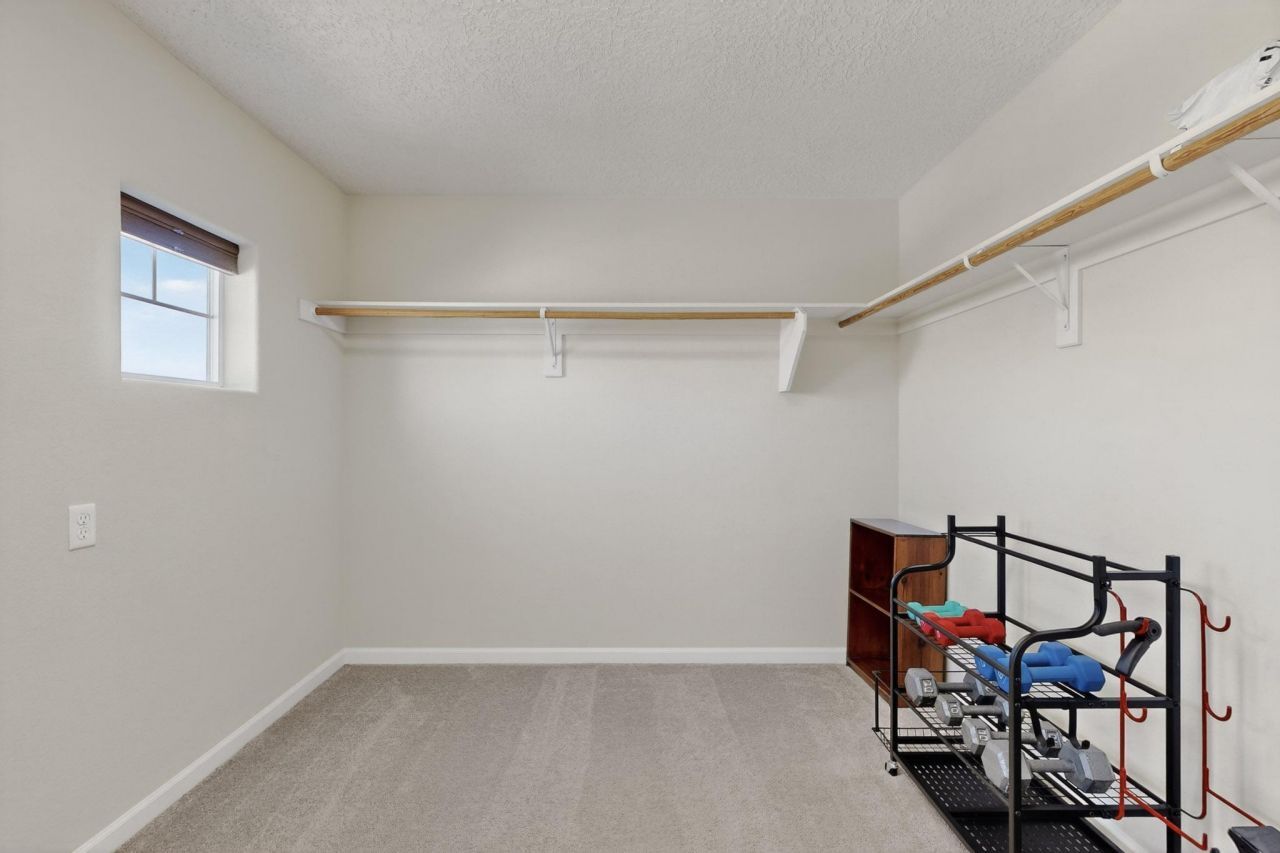 Rio Rancho, New Mexico, 87124, United States, 5 Bedrooms Bedrooms, ,3 BathroomsBathrooms,Residential,For Sale,1991836