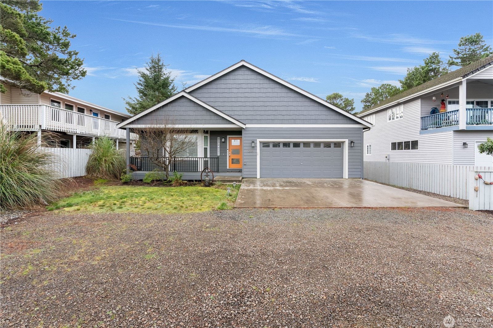 Long Beach, Washington, 98631, United States, 3 Bedrooms Bedrooms, ,2 BathroomsBathrooms,Residential,For Sale,2010385