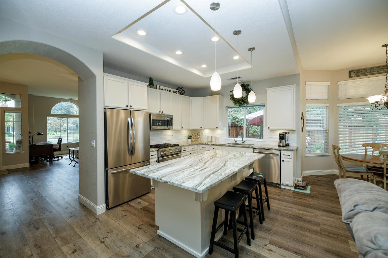 Turlock, California, 95382, United States, 4 Bedrooms Bedrooms, ,2 BathroomsBathrooms,Residential,For Sale,1987416