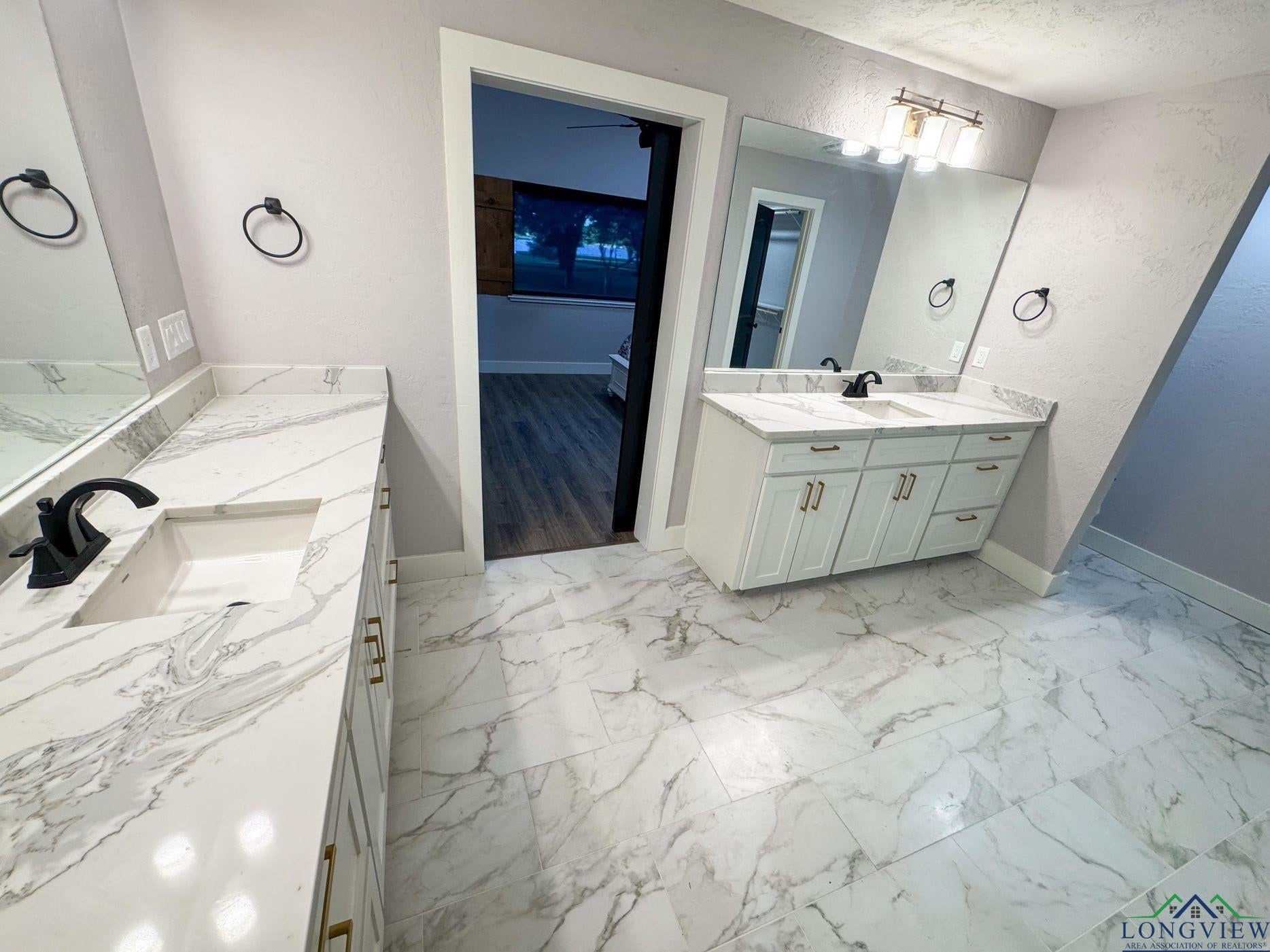 Pittsburg, Texas, 75686, United States, 3 Bedrooms Bedrooms, ,2 BathroomsBathrooms,Residential,For Sale,1979054