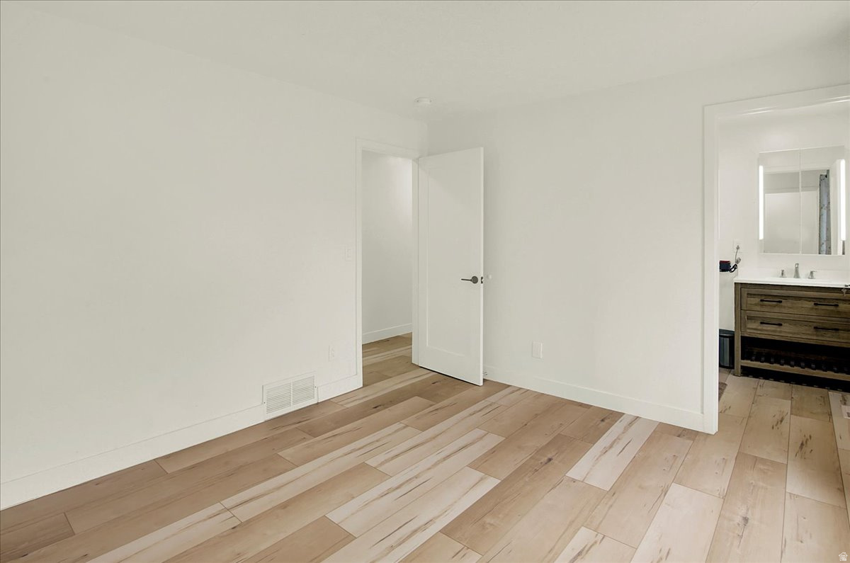 Sandy, Utah, 84094, United States, 4 Bedrooms Bedrooms, ,1 BathroomBathrooms,Residential,For Sale,2001958