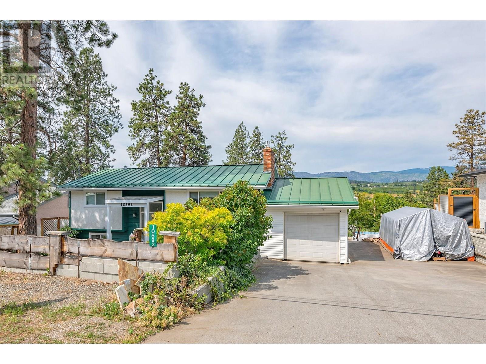 LAKE COUNTRY, British Columbia, V4V 1W2, CA, 4 Bedrooms Bedrooms, ,2 BathroomsBathrooms,Residential,For Sale,1896793
