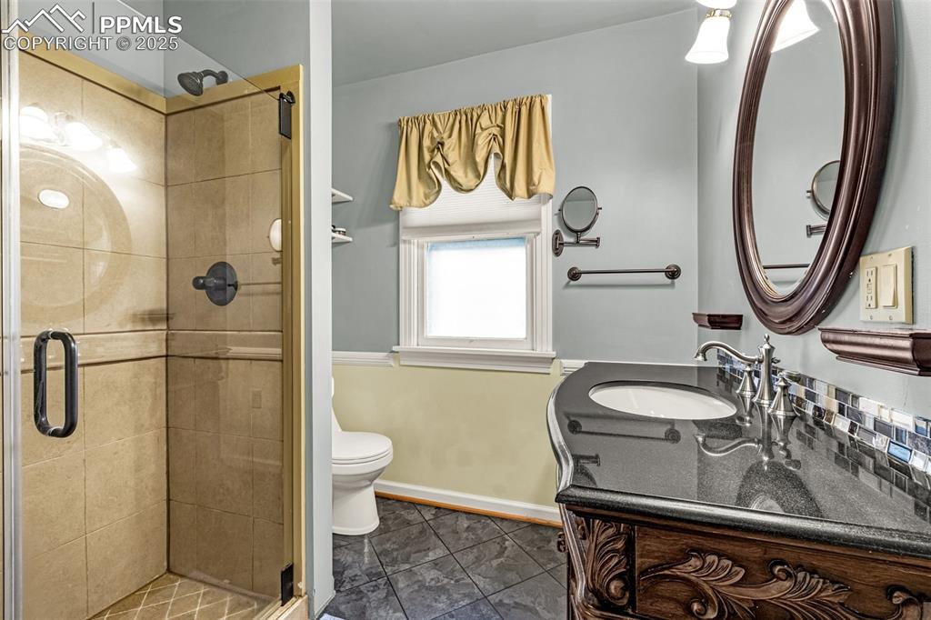 Colorado Springs, Colorado, 80903, United States, 3 Bedrooms Bedrooms, ,2 BathroomsBathrooms,Residential,For Sale,1949887