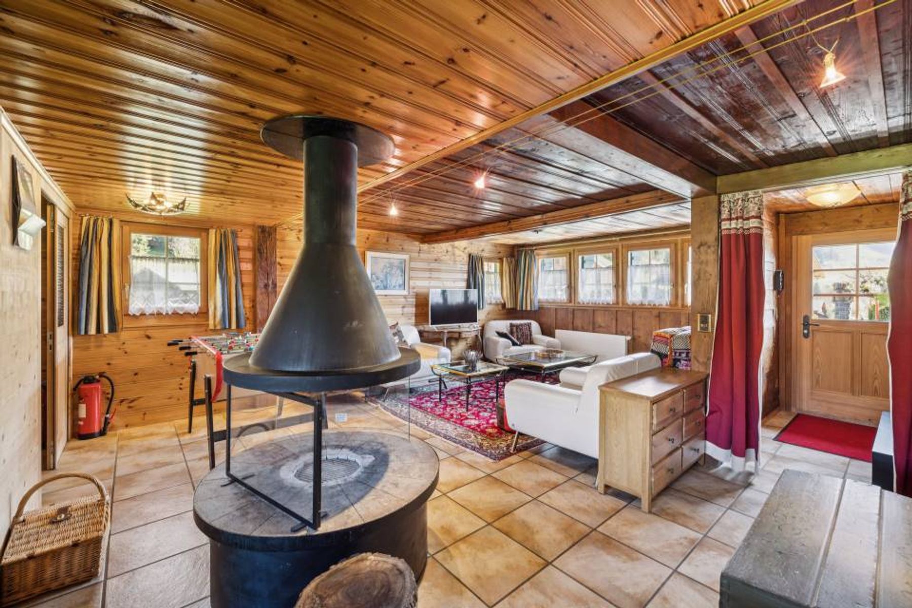  Chalet with two apartments and authentic charm - 物件實景