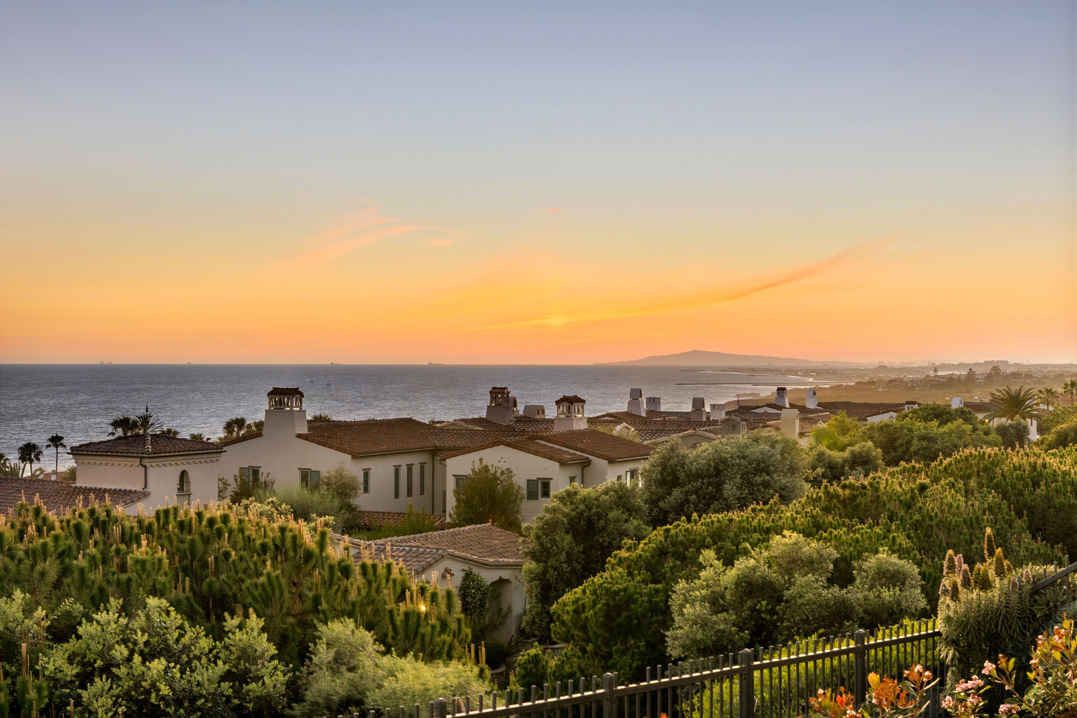  28 Surfspray Bluff, Newport Beach, CA 92657 - 物件實景