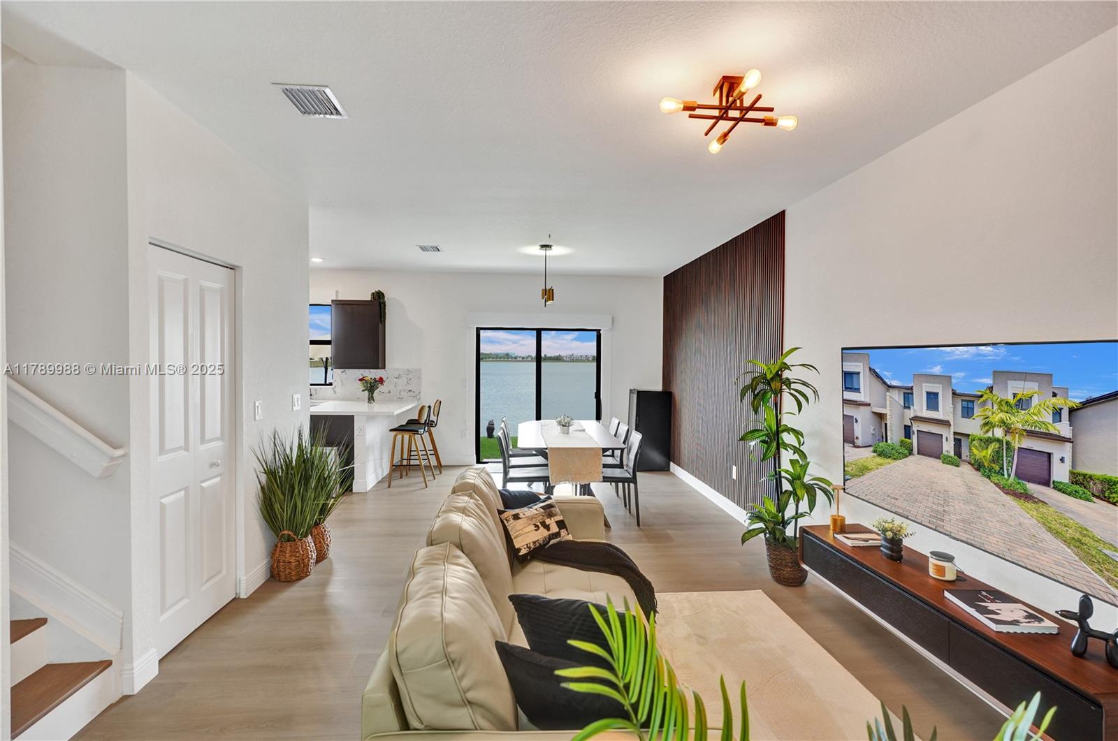 Miami, Florida, 33179, United States, 3 Bedrooms Bedrooms, ,3 BathroomsBathrooms,Residential,For Sale,1784236