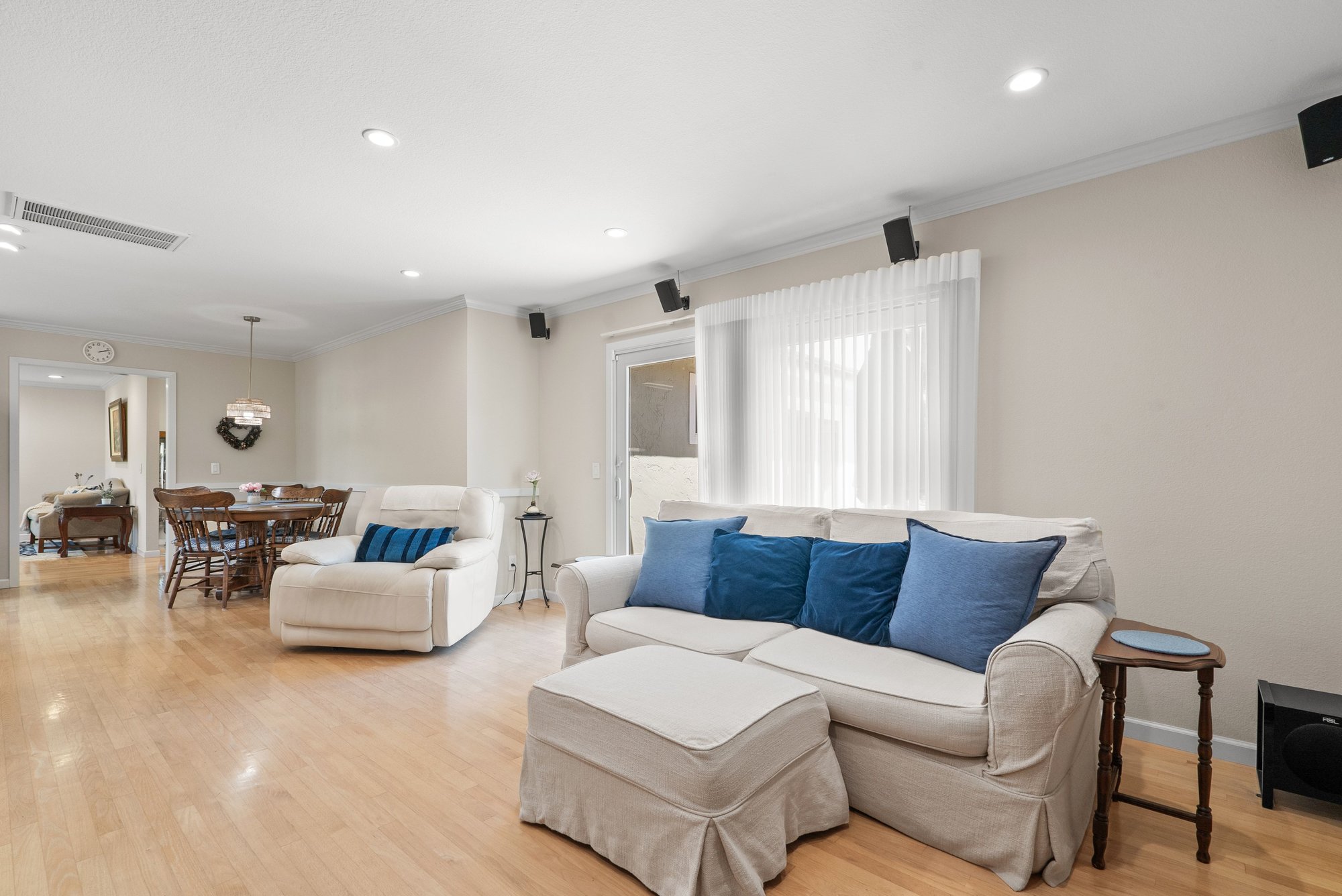  910 Corcoran Avenue - 物件實景