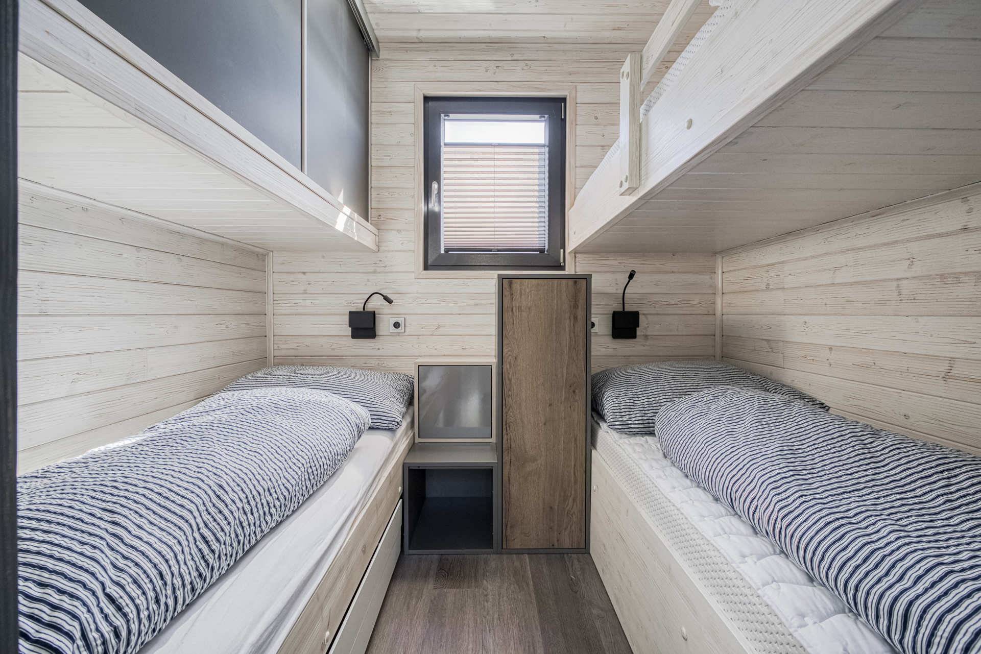  2-bedroom Houseboat - 物件實景