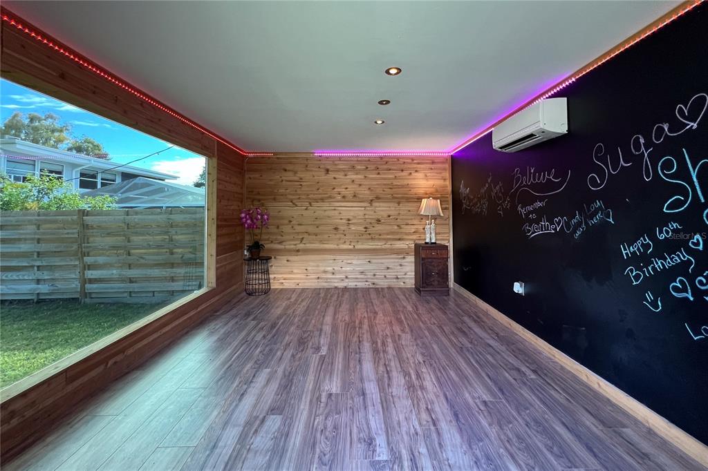 Sarasota, Florida, 34243, United States, 3 Bedrooms Bedrooms, ,3 BathroomsBathrooms,Residential,For Sale,1796778