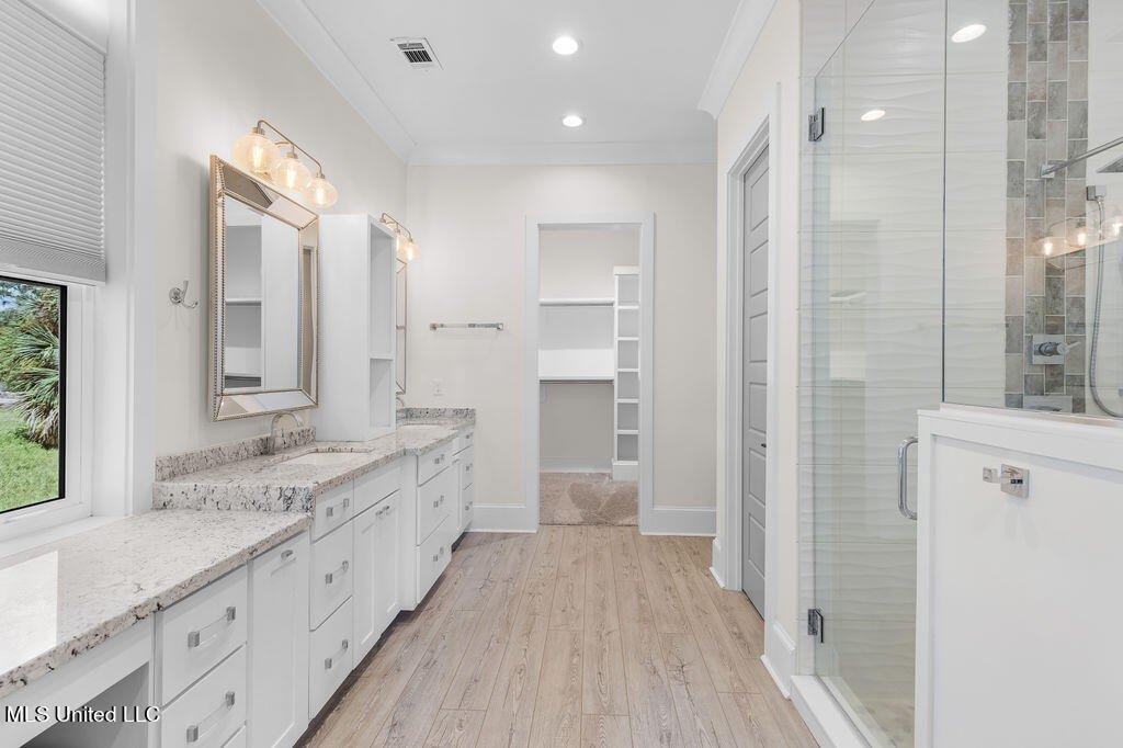 Gulfport, Mississippi, 39501, United States, 4 Bedrooms Bedrooms, ,3 BathroomsBathrooms,Residential,For Sale,1974056