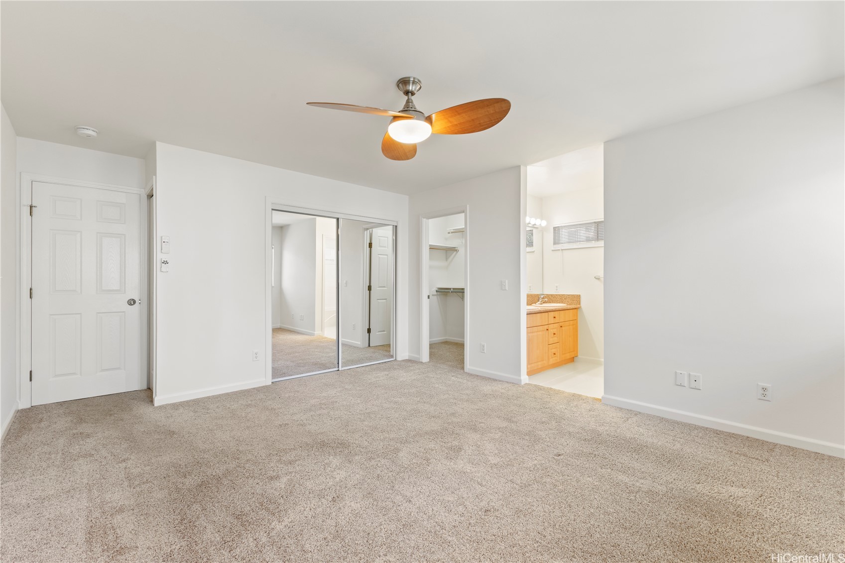 Honolulu, Hawaii, 96813, United States, 4 Bedrooms Bedrooms, ,3 BathroomsBathrooms,Residential,For Sale,1847375