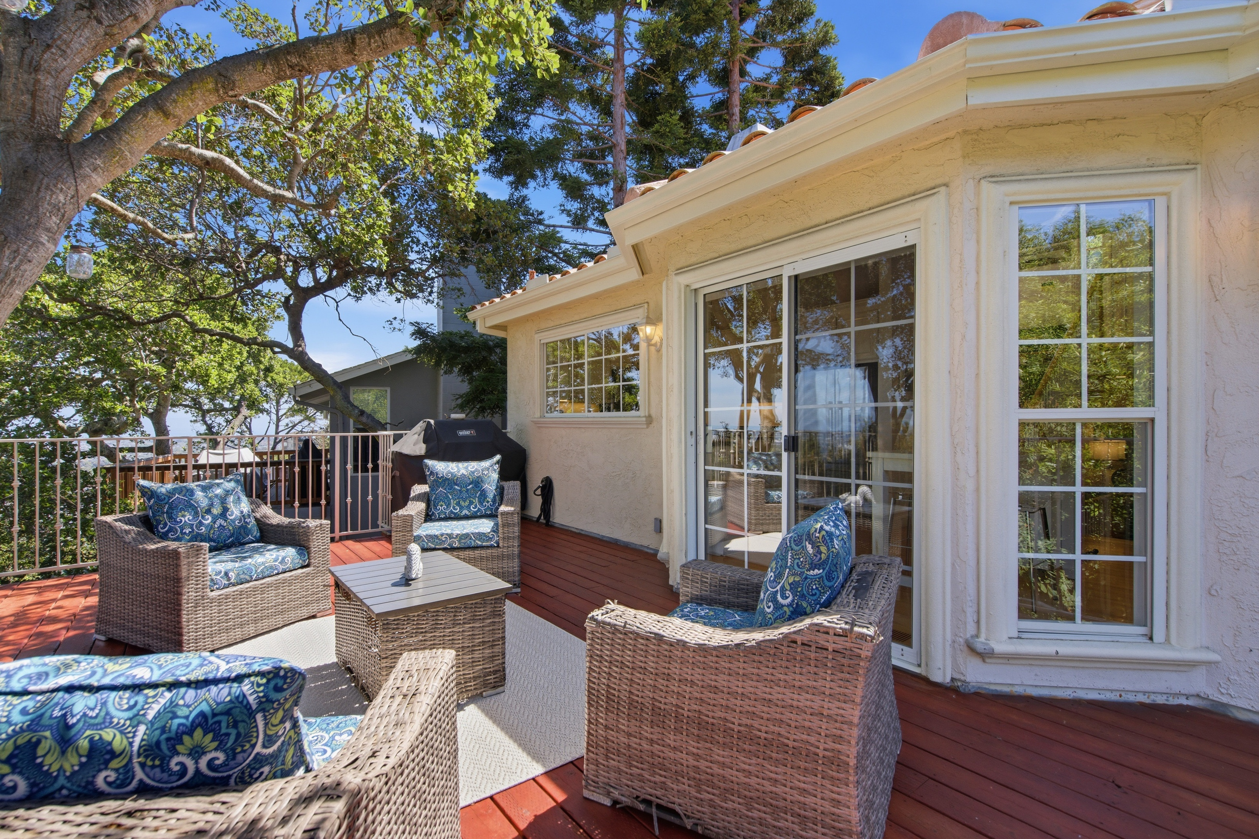  Prime Belmont Hills Home with Bay Views - 物件實景