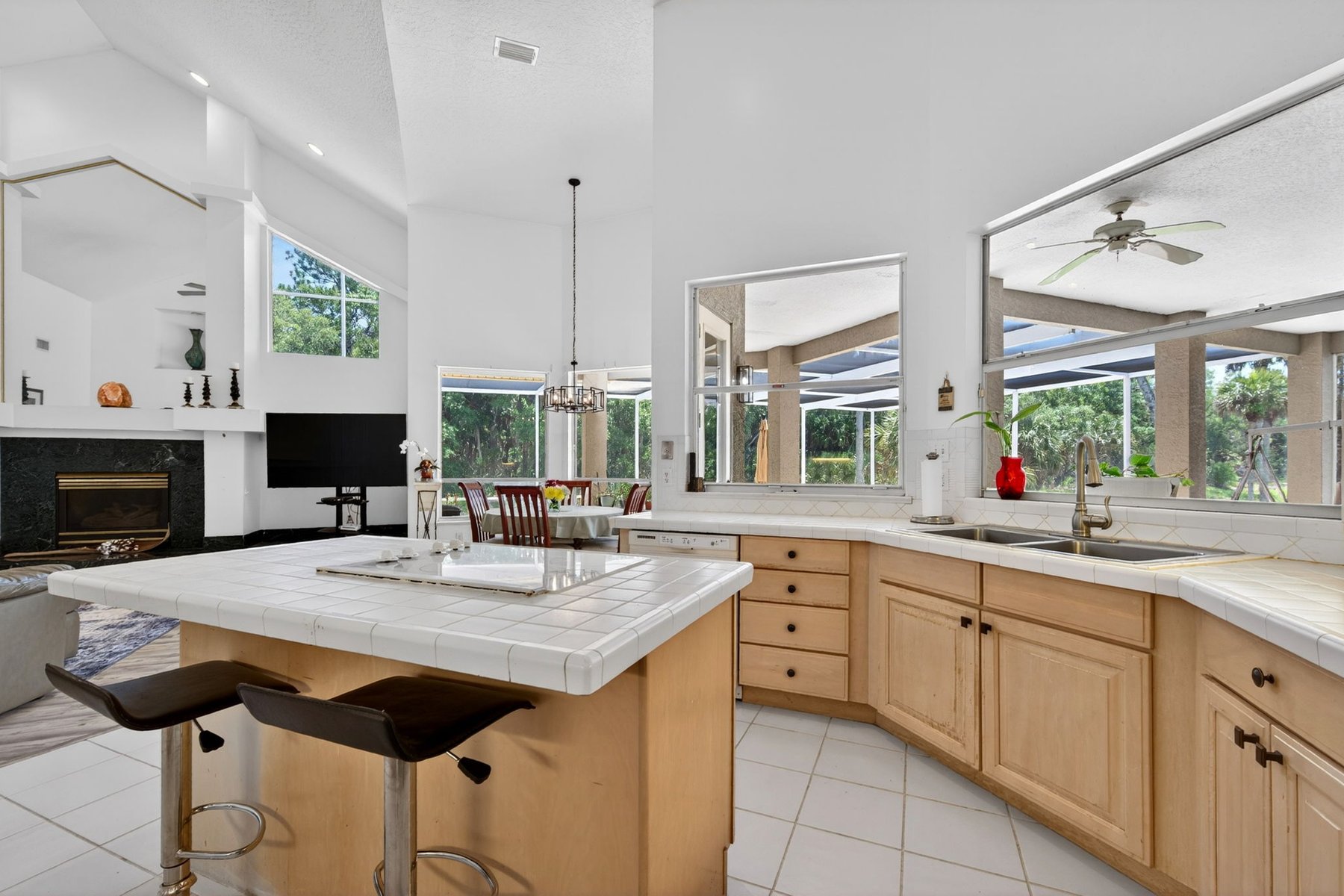  900 Bluegrass Lane, Rockledge, FL, 32955 - 物件實景