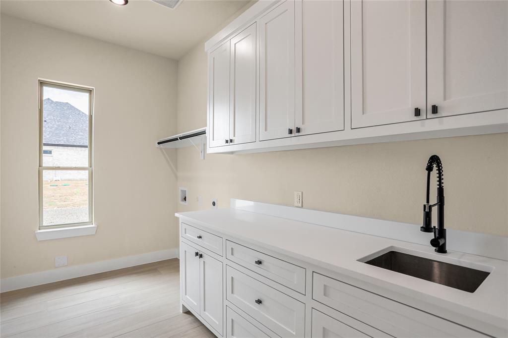 Celeste, Texas, 75423, United States, 4 Bedrooms Bedrooms, ,4 BathroomsBathrooms,Residential,For Sale,1882492