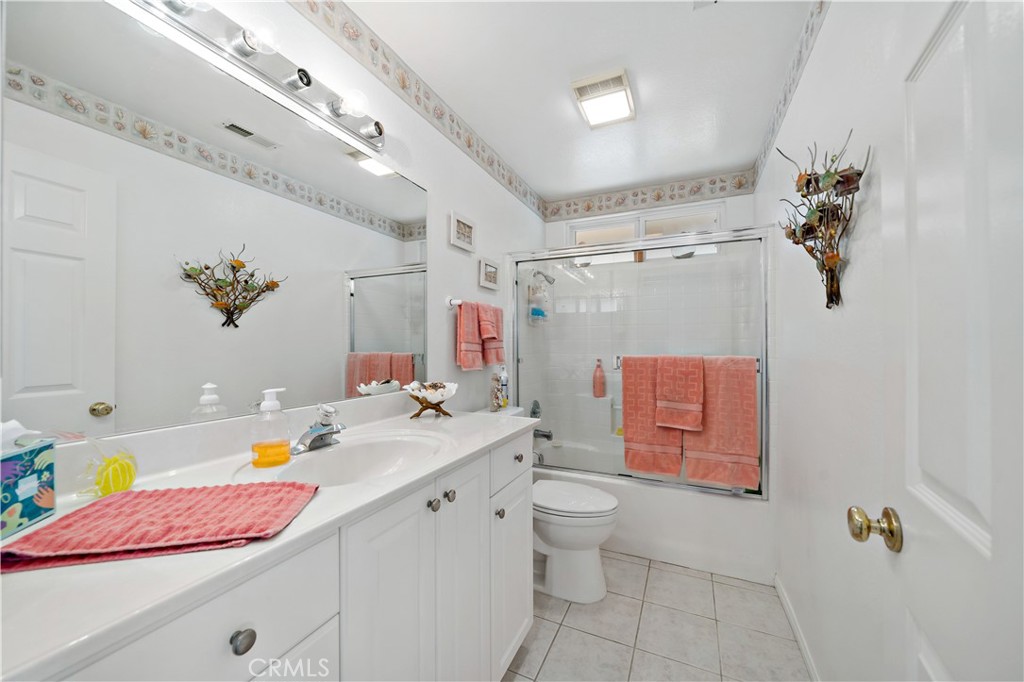 Carlsbad, California, 92011, United States, 2 Bedrooms Bedrooms, ,2 BathroomsBathrooms,Residential,For Sale,1977737