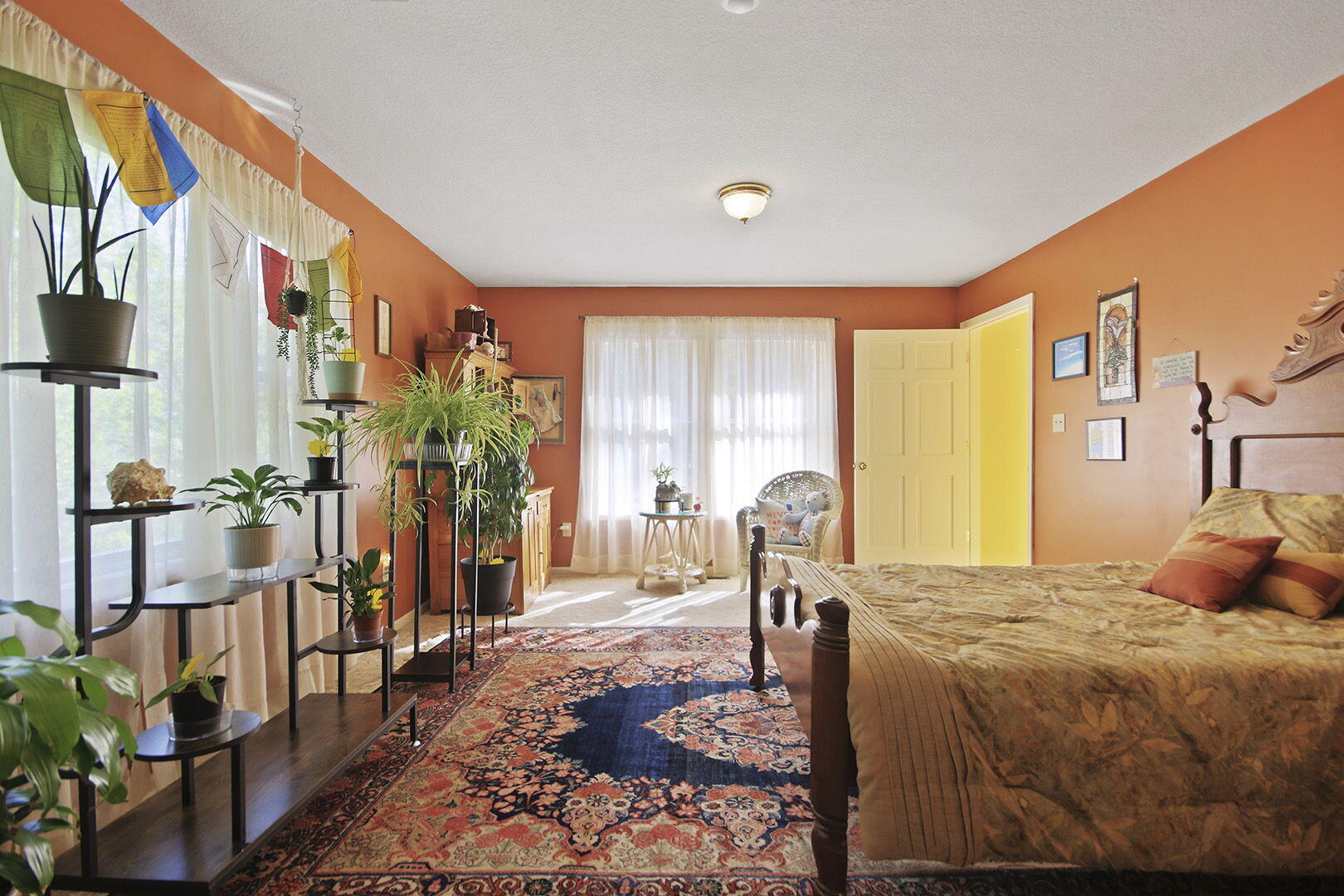 COLUMBIA, Missouri, 65203, United States, 5 Bedrooms Bedrooms, ,3 BathroomsBathrooms,Residential,For Sale,1975322