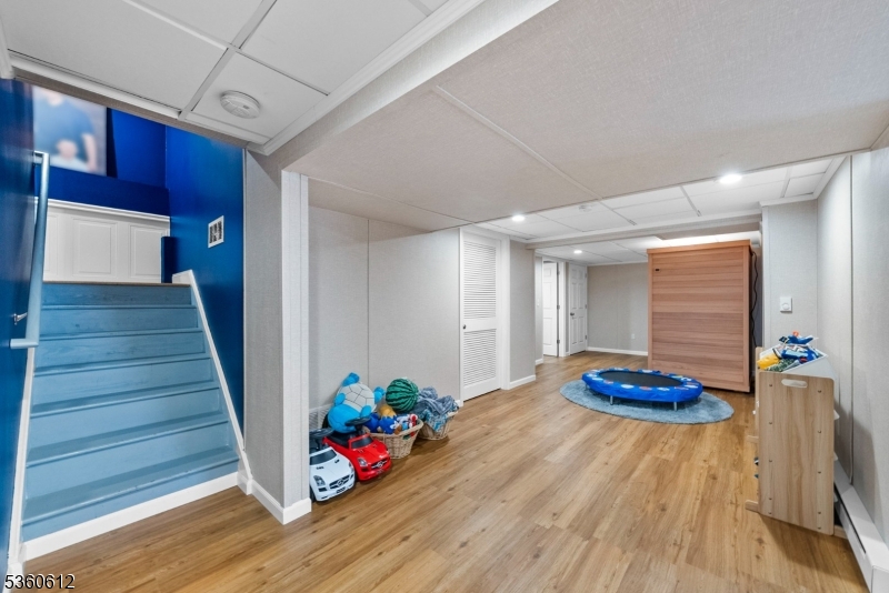 Bridgewater Twp., New Jersey, 08807, United States, 4 Bedrooms Bedrooms, ,4 BathroomsBathrooms,Residential,For Sale,1838632