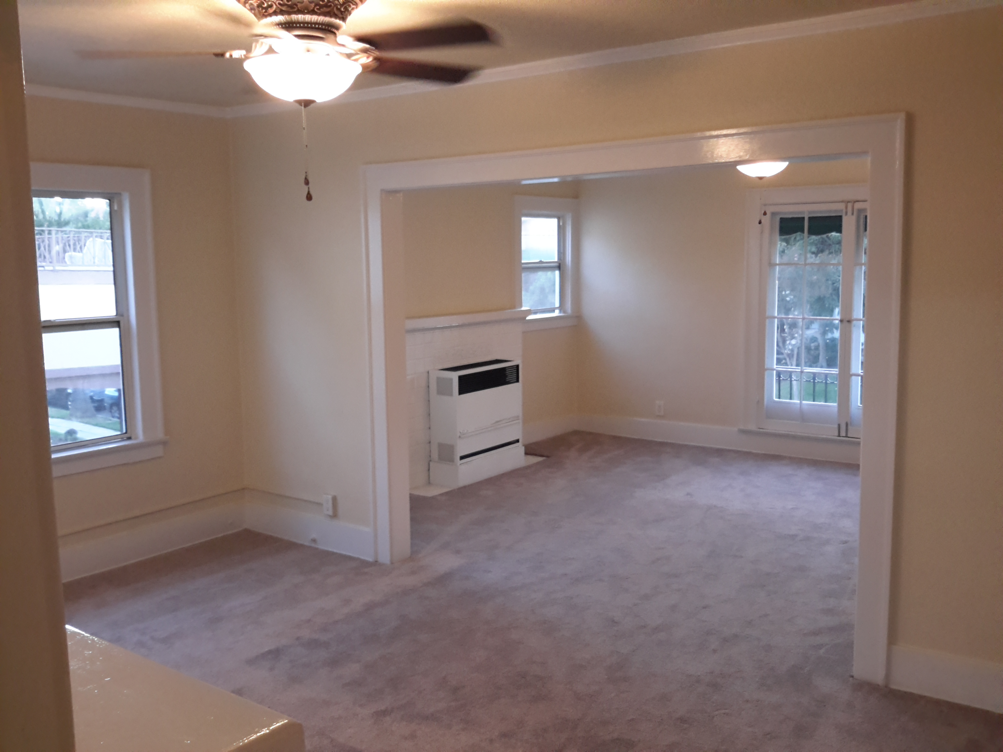 Los Angeles, California, 90019, United States, 8 Bedrooms Bedrooms, ,4 BathroomsBathrooms,Residential,For Sale,1864007