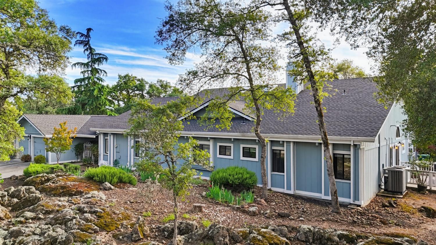 Auburn, California, 95602, United States, 3 Bedrooms Bedrooms, ,4 BathroomsBathrooms,Residential,For Sale,2020675