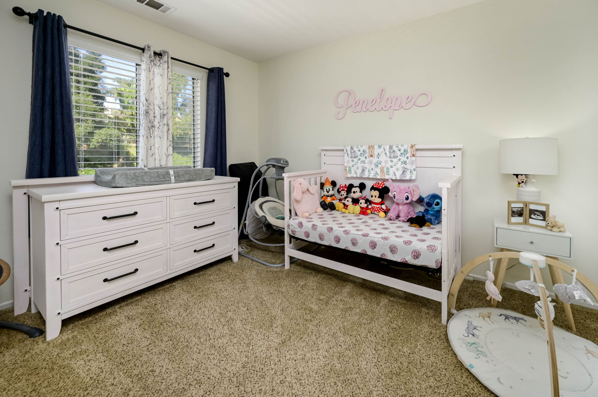 Corona, California, 92879, United States, 2 Bedrooms Bedrooms, ,3 BathroomsBathrooms,Residential,For Sale,2008178