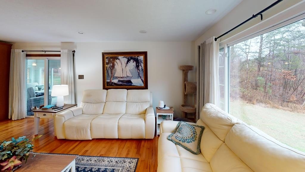 Pedro, Ohio, 45659, United States, 4 Bedrooms Bedrooms, ,3 BathroomsBathrooms,Residential,For Sale,2005116