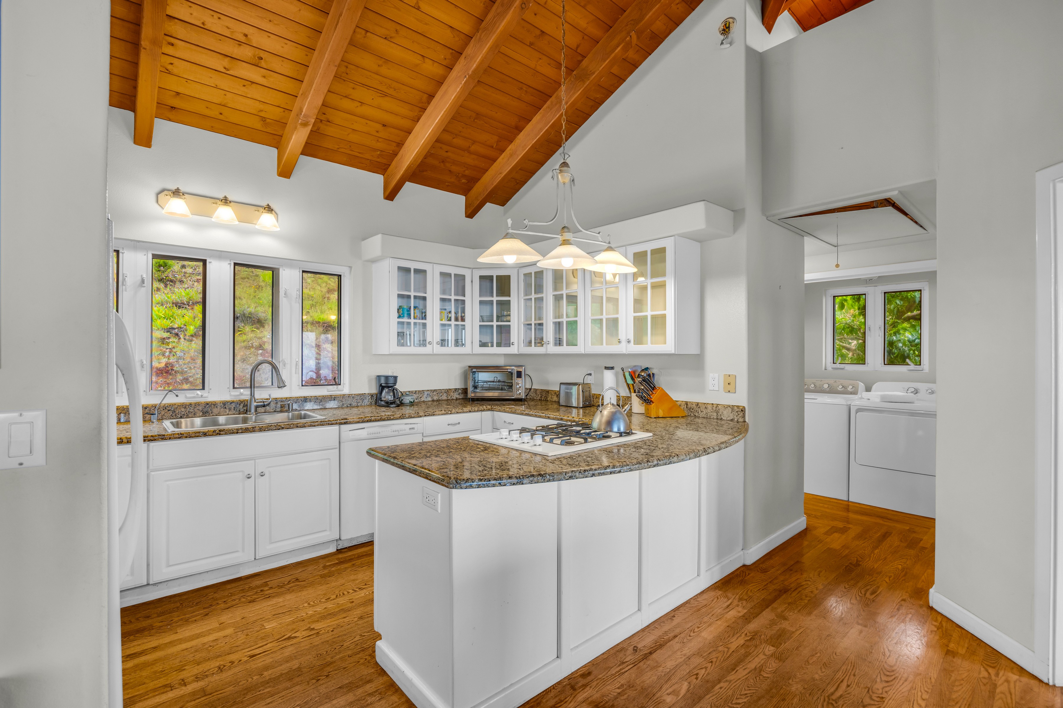  Breathtaking Multi-Island Views & Serence Upcountry Living on 2+ Acres - 物件實景