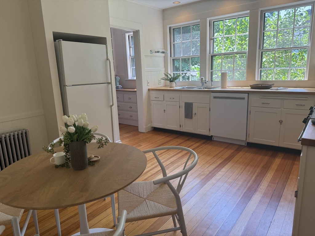 Belmont, Massachusetts, 02478, United States, 5 Bedrooms Bedrooms, ,3 BathroomsBathrooms,Residential,For Sale,1938844