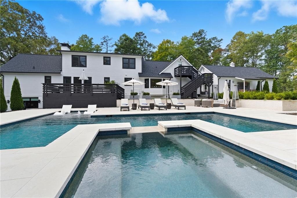 Alpharetta, Georgia, 30005, United States, 4 Bedrooms Bedrooms, ,6 BathroomsBathrooms,Residential,For Sale,1983404