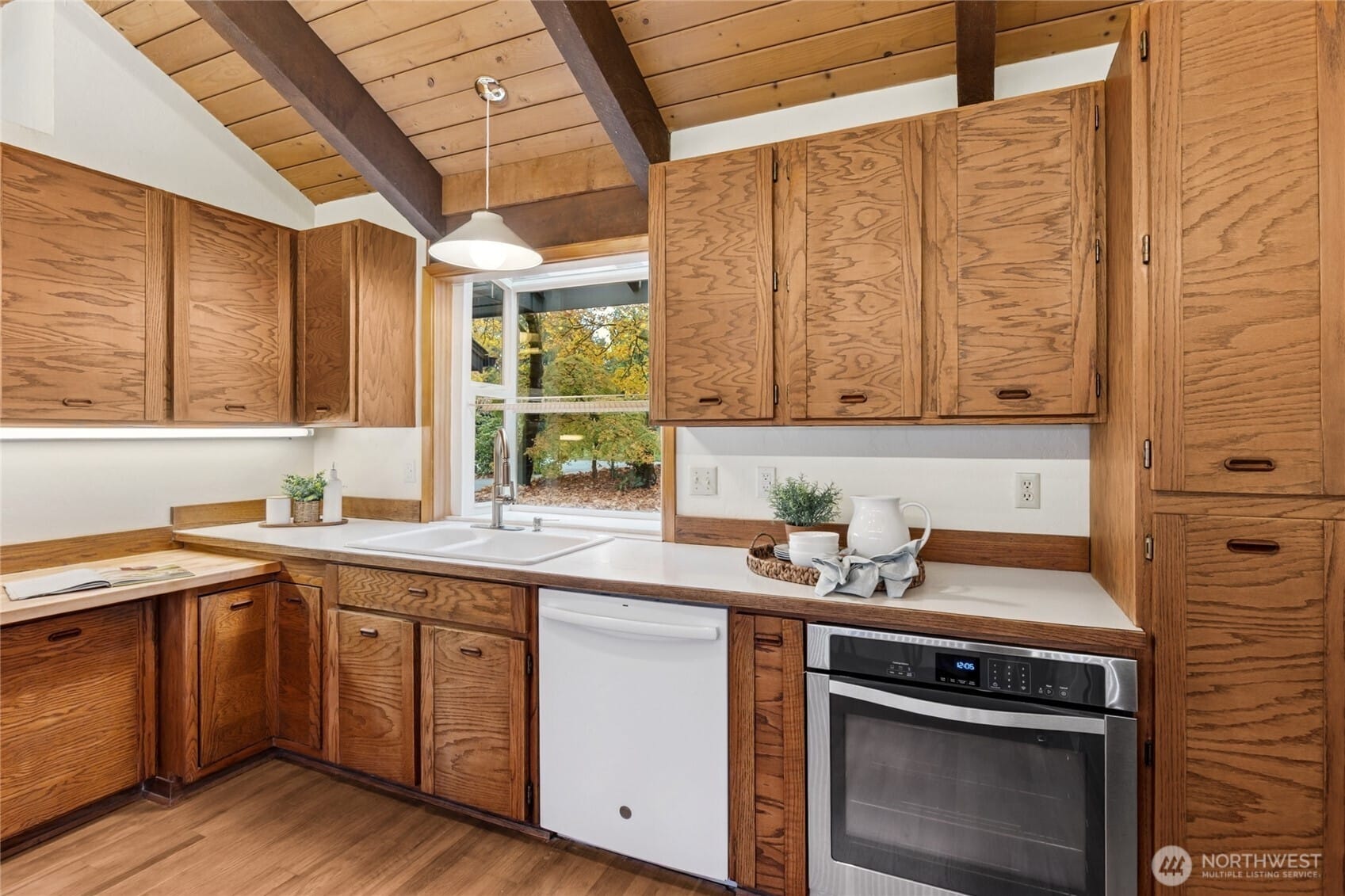 Olympia, Washington, 98502, United States, 4 Bedrooms Bedrooms, ,2 BathroomsBathrooms,Residential,For Sale,1988931