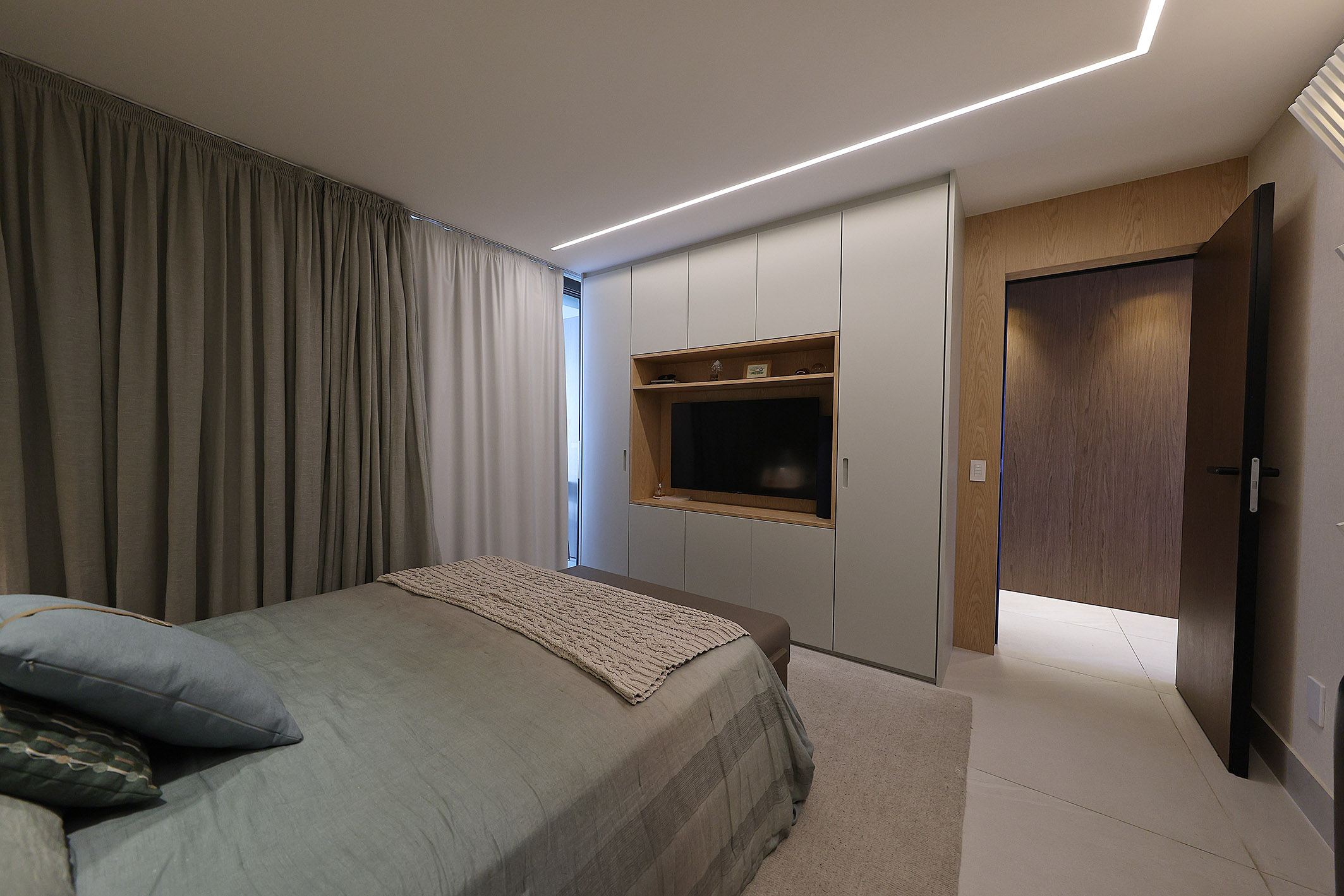  Uninterrupted Ocean Views in a One-of-a-Kind Penthouse in Leblon - 物件實景
