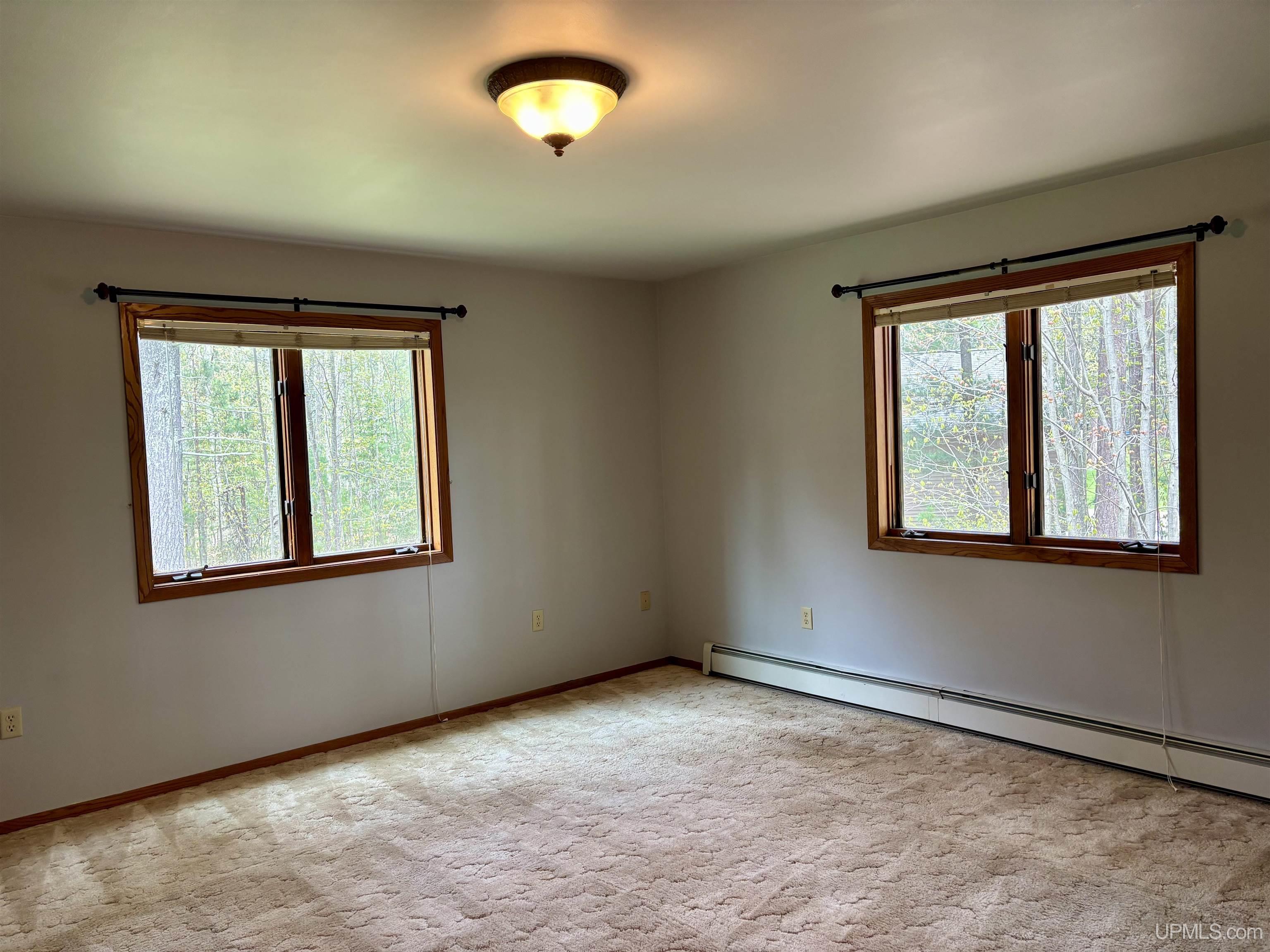 Marquette, Michigan, 49855, United States, 4 Bedrooms Bedrooms, ,3 BathroomsBathrooms,Residential,For Sale,1849824