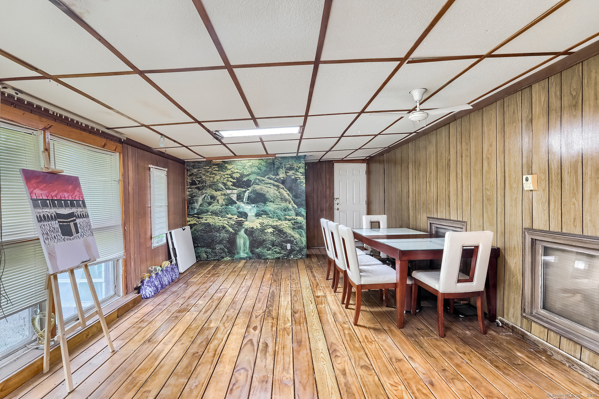 Brookfield, Connecticut, 06804, United States, 4 Bedrooms Bedrooms, ,2 BathroomsBathrooms,Residential,For Sale,1730338