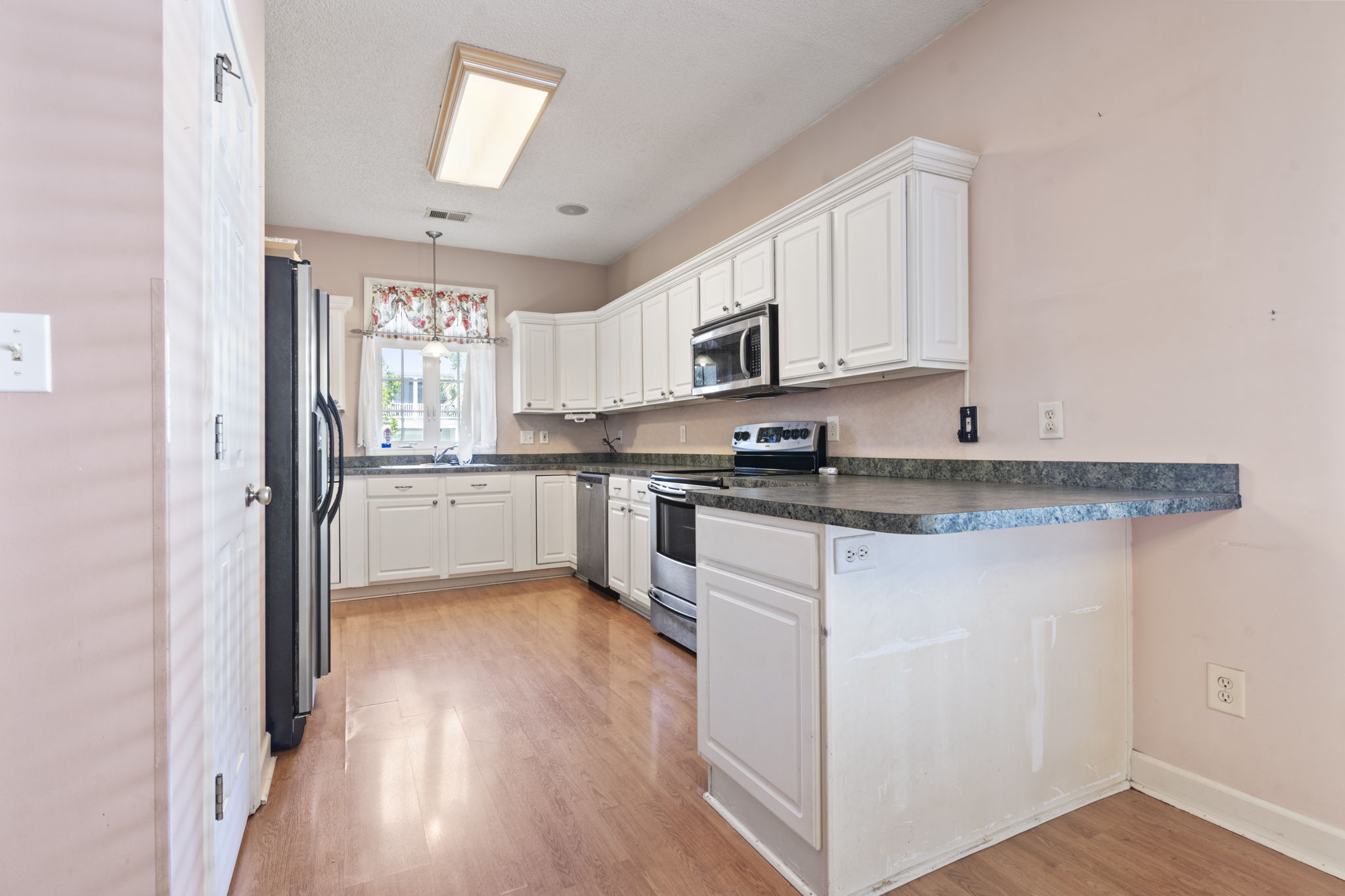 North Myrtle Beach, South Carolina, 29582, United States, 3 Bedrooms Bedrooms, ,2 BathroomsBathrooms,Residential,For Sale,1928700