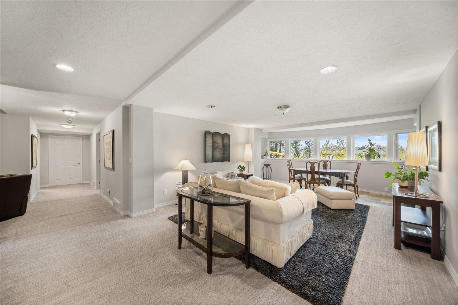 Spokane, Washington, 99223, United States, 6 Bedrooms Bedrooms, ,5 BathroomsBathrooms,Residential,For Sale,1943876