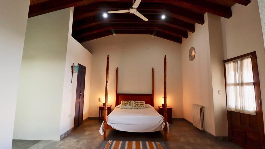 Pátzcuaro, Michoacán de Ocampo, 61608, Mexico, 4 Bedrooms Bedrooms, ,3 BathroomsBathrooms,Residential,For Sale,1917214