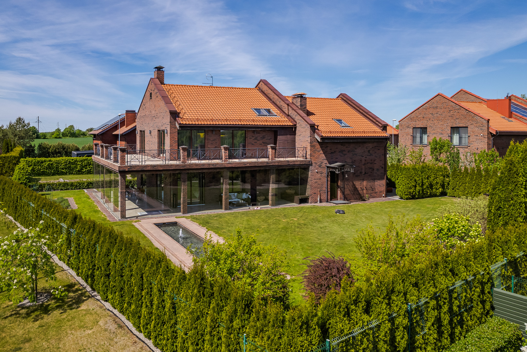  Exclusive private residence surrounded by golf courses - 物件實景