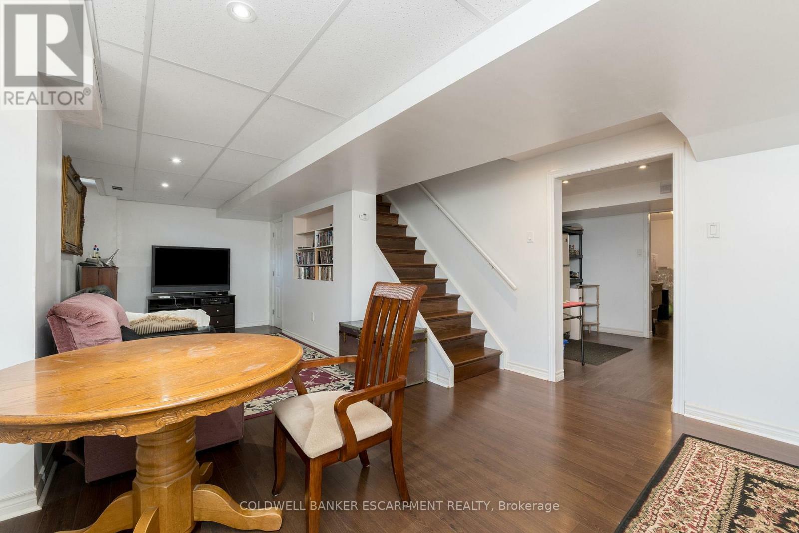 MILTON (CL CLARKE), Ontario, L9T 5K1, CA, 3 Bedrooms Bedrooms, ,3 BathroomsBathrooms,Residential,For Sale,1837100