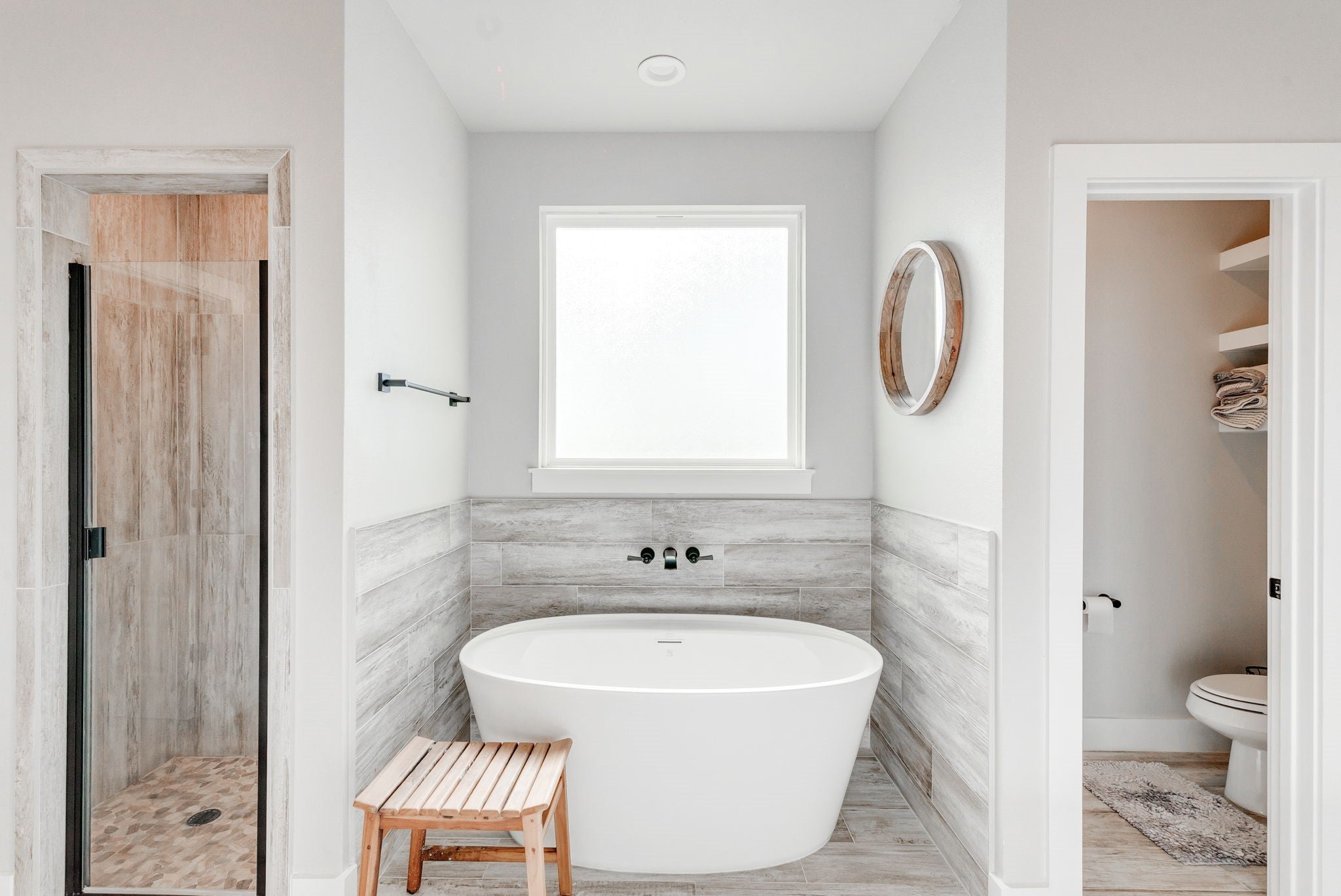 Weatherford, Texas, 76088, United States, 3 Bedrooms Bedrooms, ,2 BathroomsBathrooms,Residential,For Sale,1983909