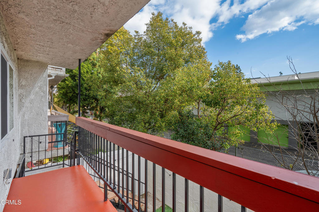 15322 Weddington Street #3, Sherman Oaks, California, 91411, United States, 2 Bedrooms Bedrooms, ,2 BathroomsBathrooms,Residential,For Sale,15322 Weddington Street #3,1621498