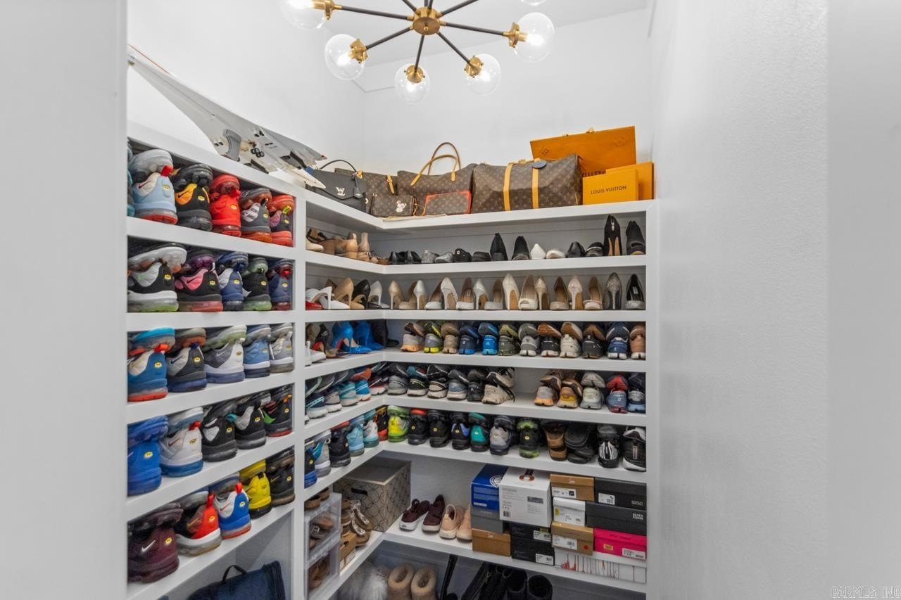 Benton, Arkansas, 72019, United States, 4 Bedrooms Bedrooms, ,3 BathroomsBathrooms,Residential,For Sale,1981558