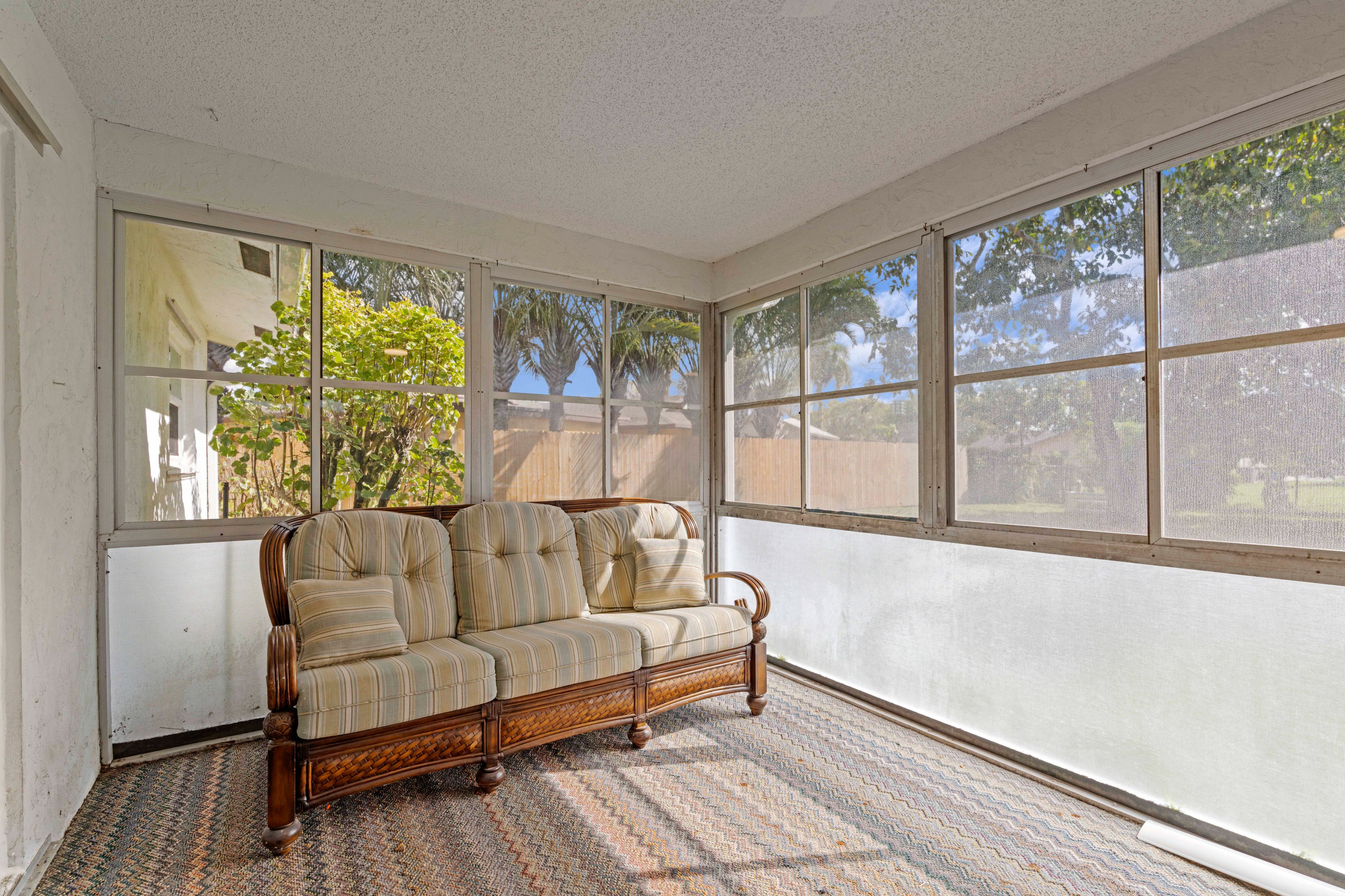  324 Sandpiper Avenue, Royal Palm Beach, FL, 33411 - 物件實景