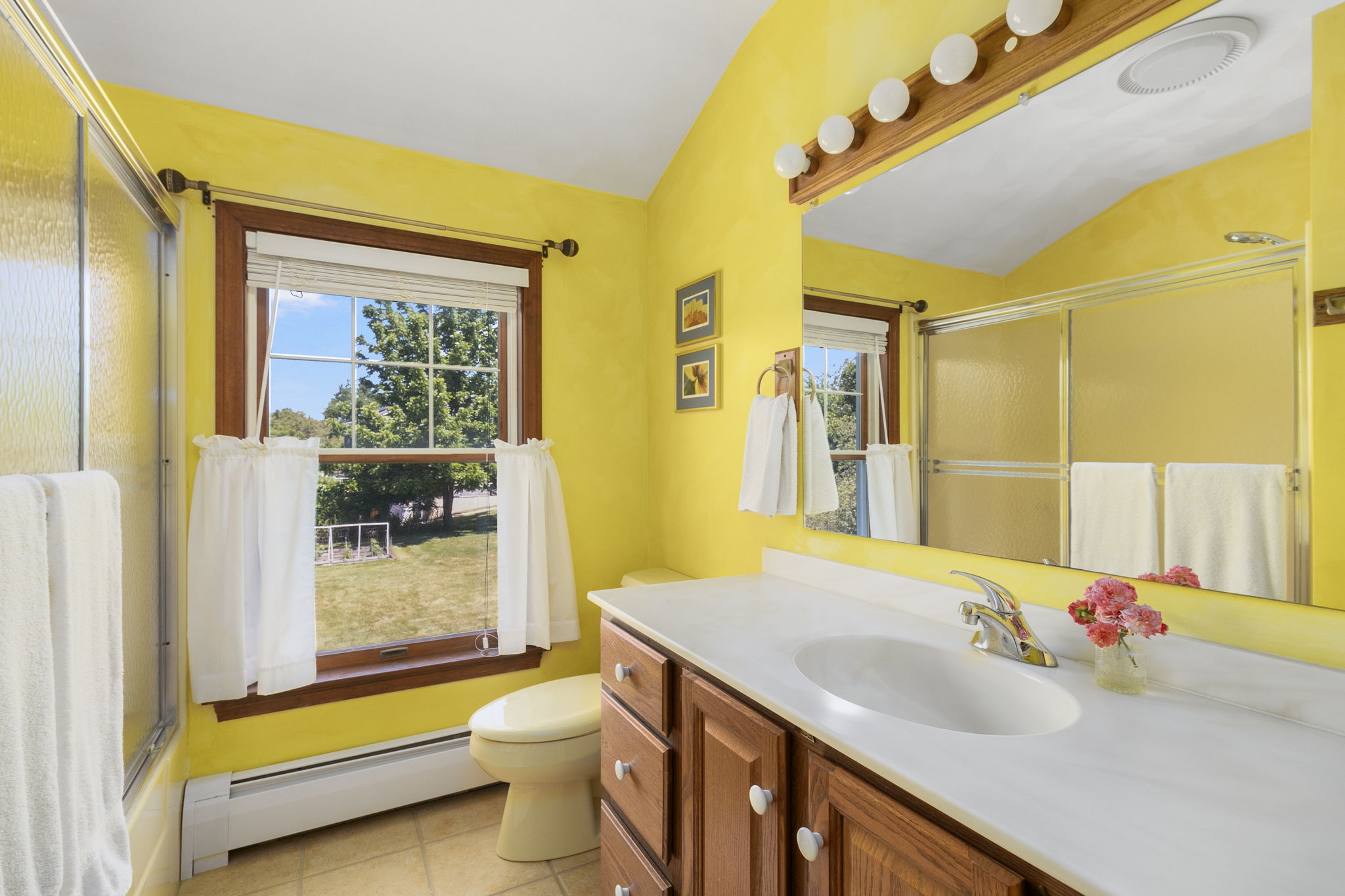  227 Prospect Avenue, Middletown, RI 02842 - 物件實景