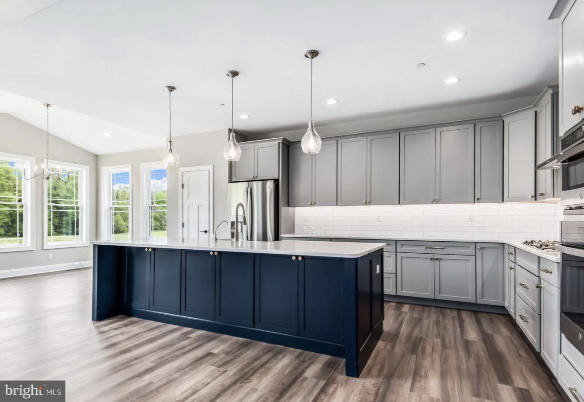 Centreville, Maryland, 21617, United States, 4 Bedrooms Bedrooms, ,4 BathroomsBathrooms,Residential,For Sale,1856014