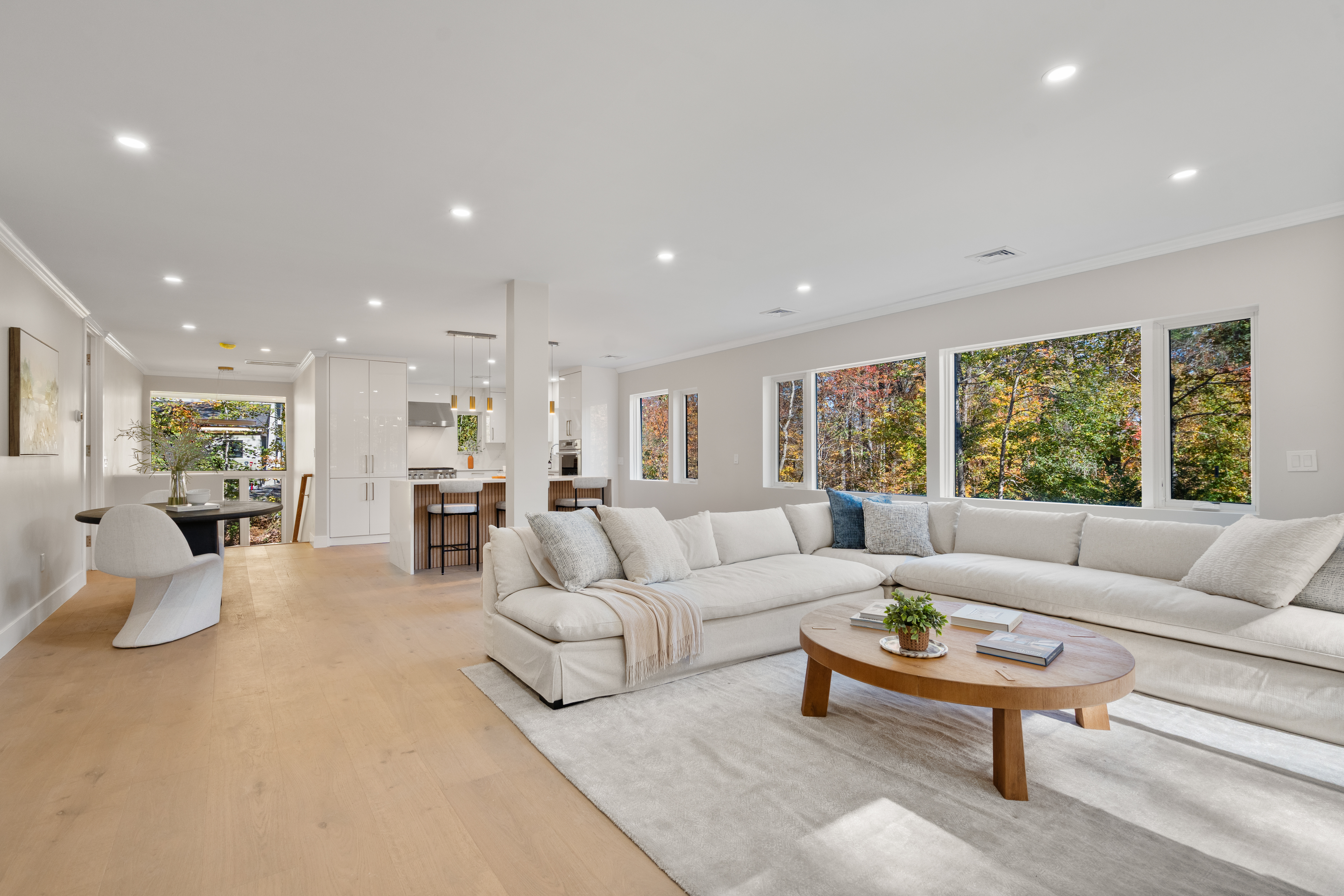  8 Irene Road, Bedford, MA, 01730 - 物件實景