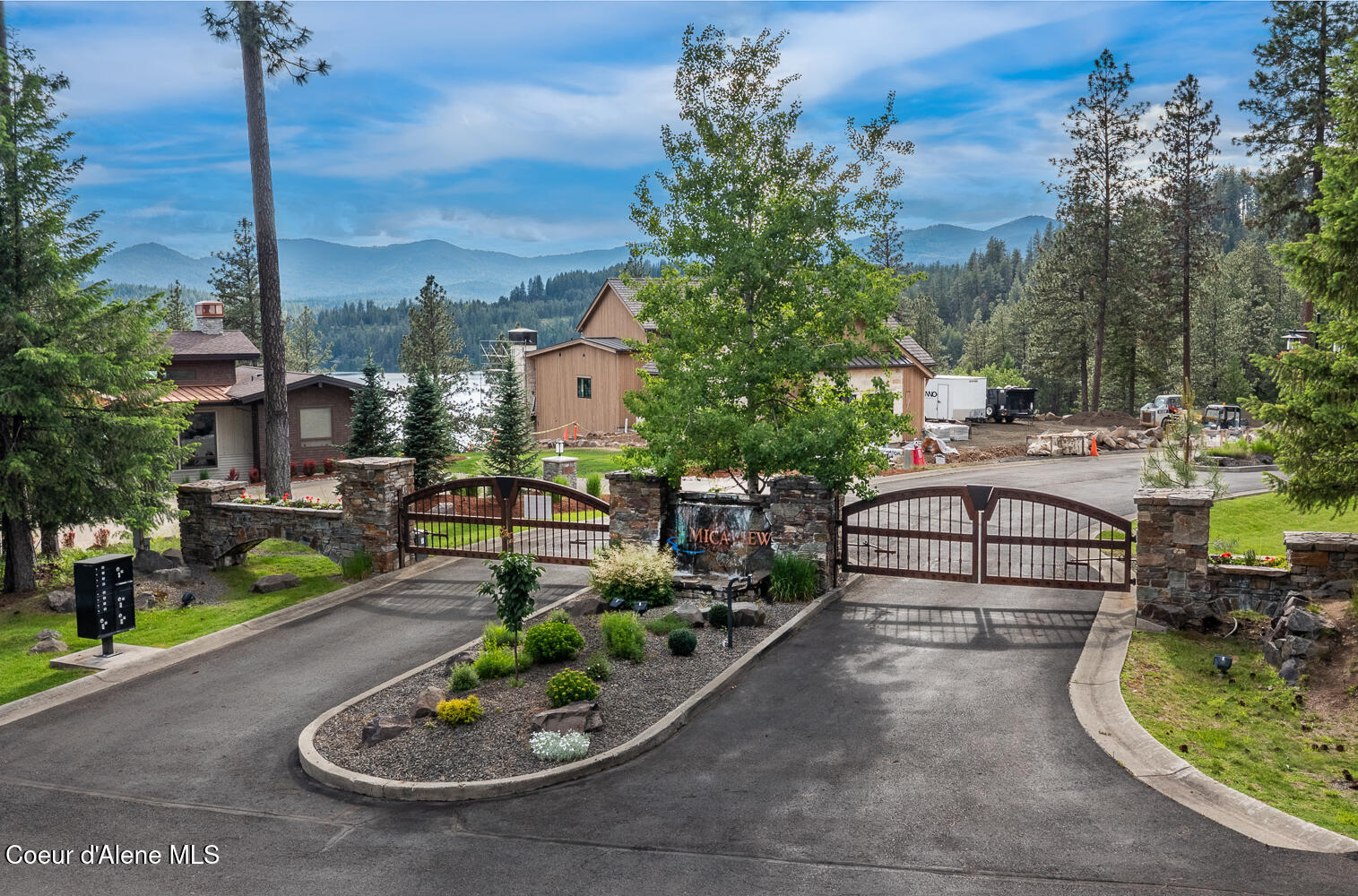 Coeur d'Alene, Idaho, 83814, United States, 4 Bedrooms Bedrooms, ,4 BathroomsBathrooms,Residential,For Sale,1851825