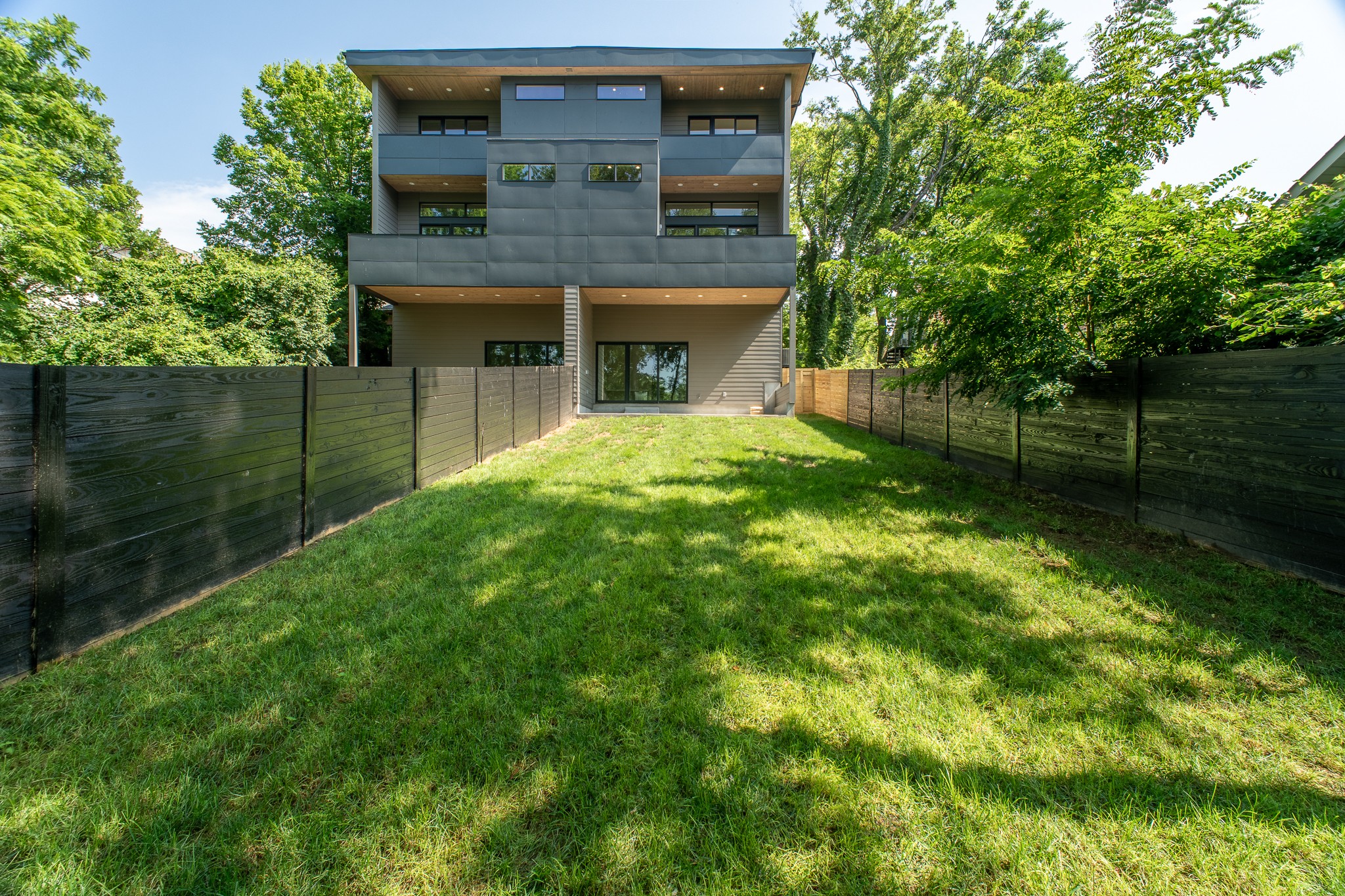 Nashville, Tennessee, 37212, United States, 4 Bedrooms Bedrooms, ,4 BathroomsBathrooms,Residential,For Sale,1792994