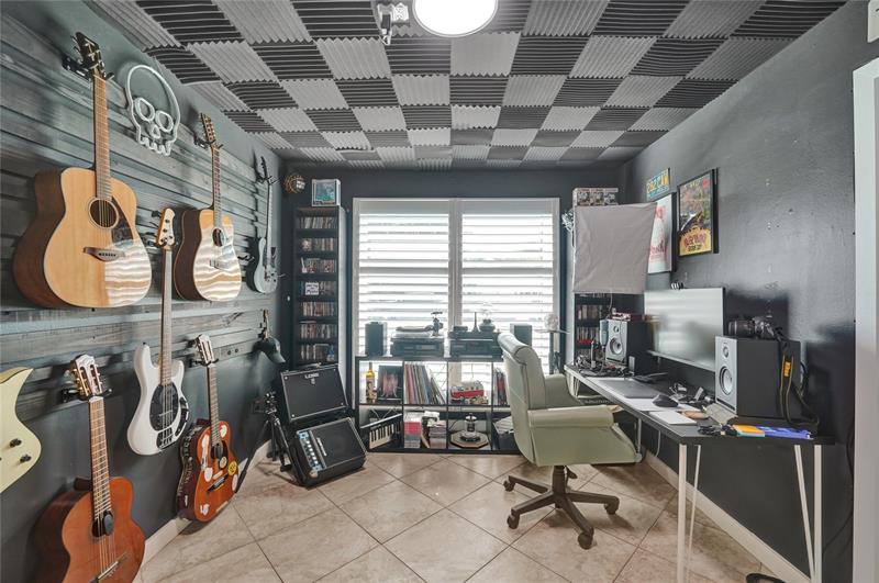 Davie, Florida, 33325, United States, 3 Bedrooms Bedrooms, ,2 BathroomsBathrooms,Residential,For Sale,1902836