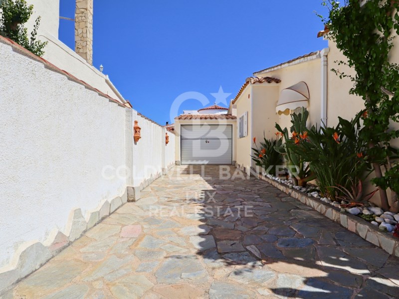 Girona, Empuriabrava, Peni Girona, Empuriabrava, P, Empuriabrava, Catalonia, ES, 5 Bedrooms Bedrooms, ,3 BathroomsBathrooms,Residential,For Sale,Girona, Empuriabrava, Peni Girona, Empuriabrava, P,1623264