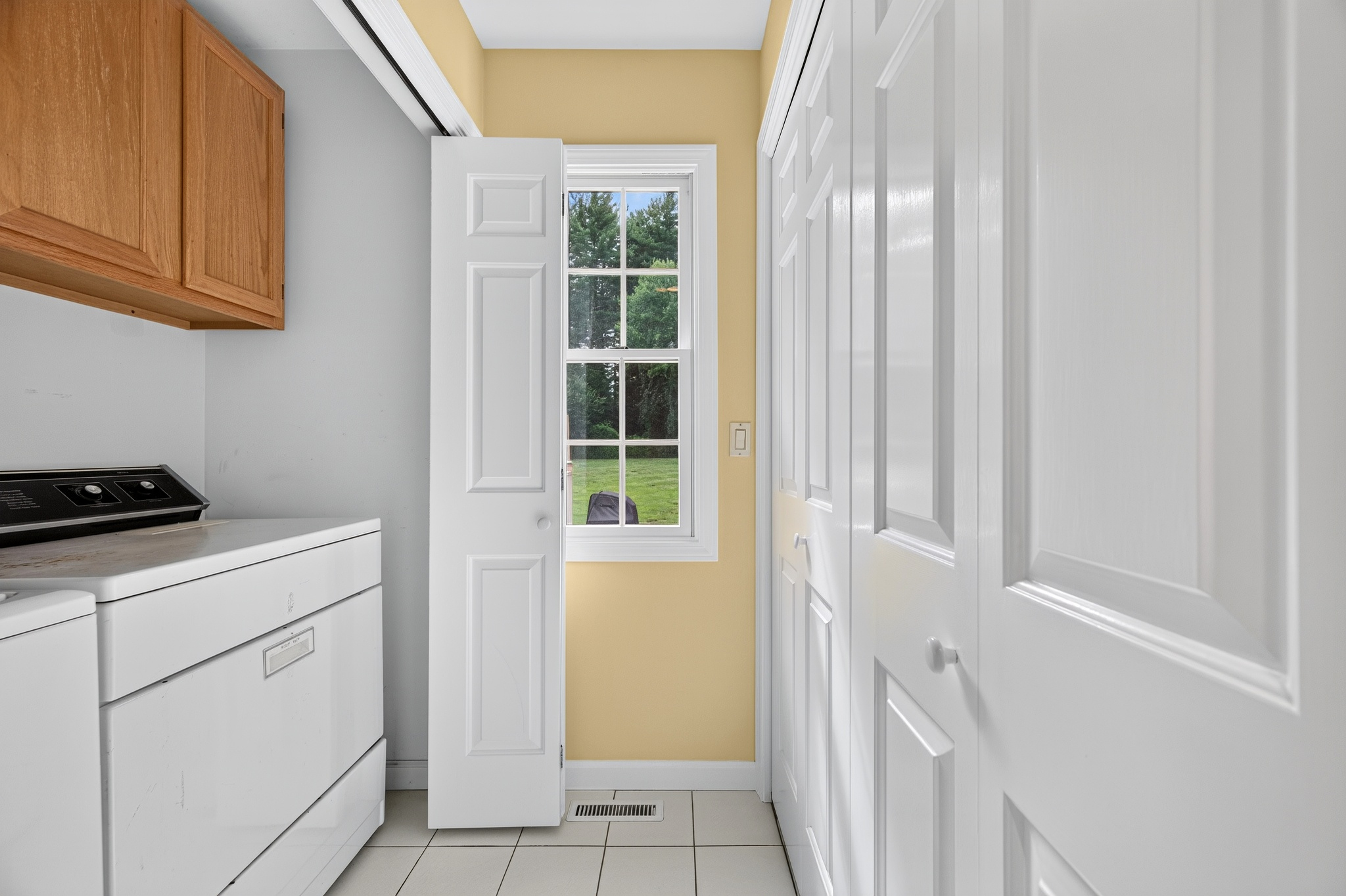  Classic Custom Colonial on Over 2 Private Acres - 物件實景