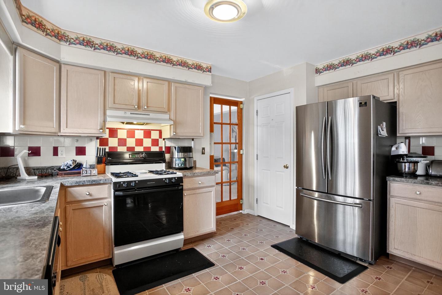 Burlington, New Jersey, 08016, United States, 4 Bedrooms Bedrooms, ,3 BathroomsBathrooms,Residential,For Sale,1988939